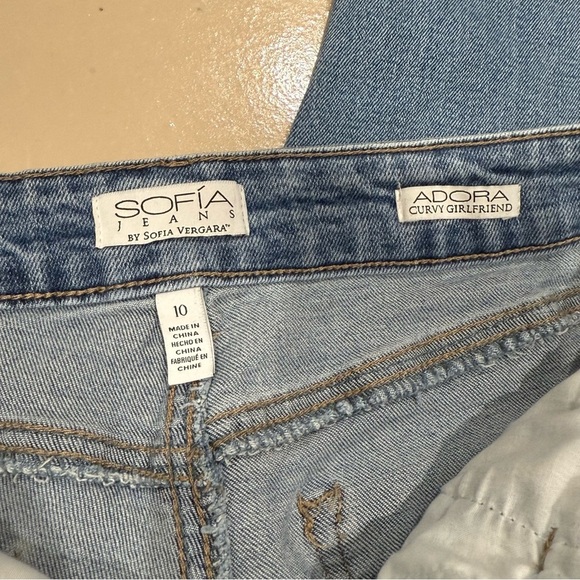 Sofia Jeans Size 10 Women’s Distressed Blue Jean capri Adora Curvy Girlfriend - Picture 7 of 7